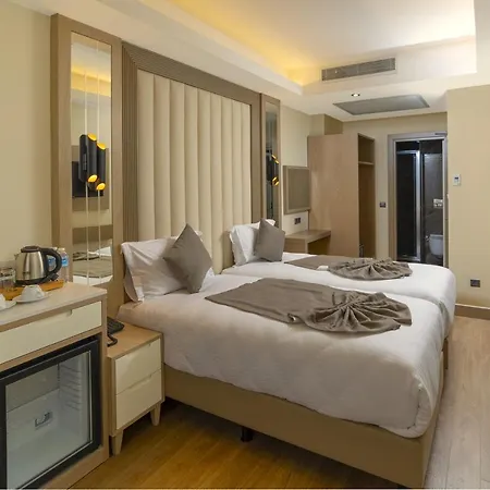 Asilzade Sirkeci * Istanboel